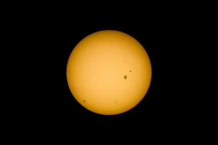 40 frame stack of the Sun at nov 21, 2014, 12.00 GMT+1, as seen from Enschede